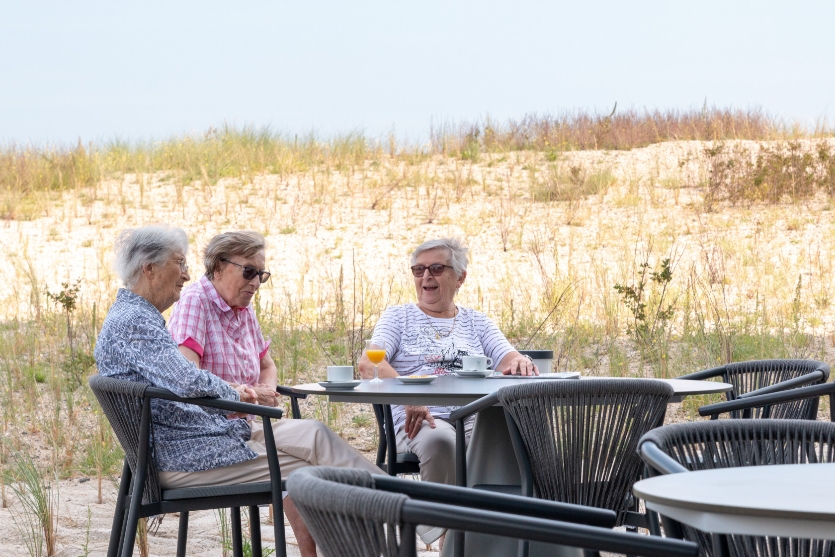 Duinenzee Vulpia Premium Living De Panne buiten op het terras